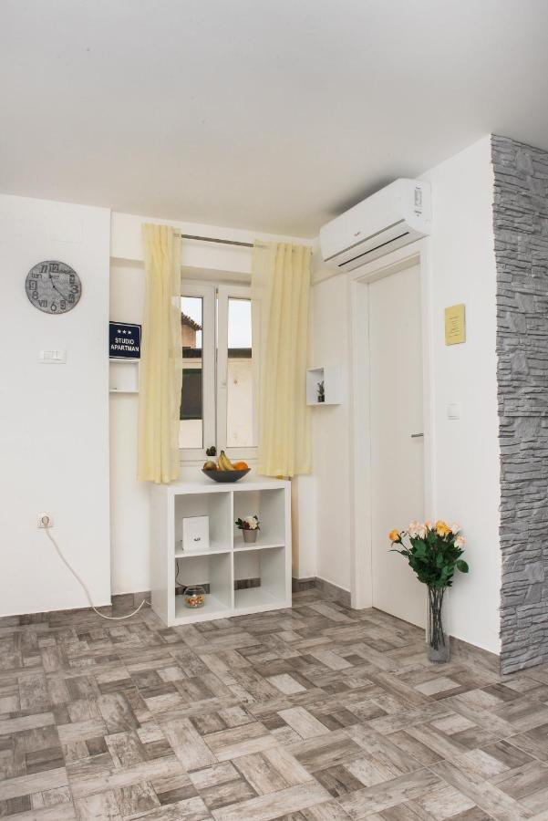 Studio Apartment Bilic Šibenik Buitenkant foto