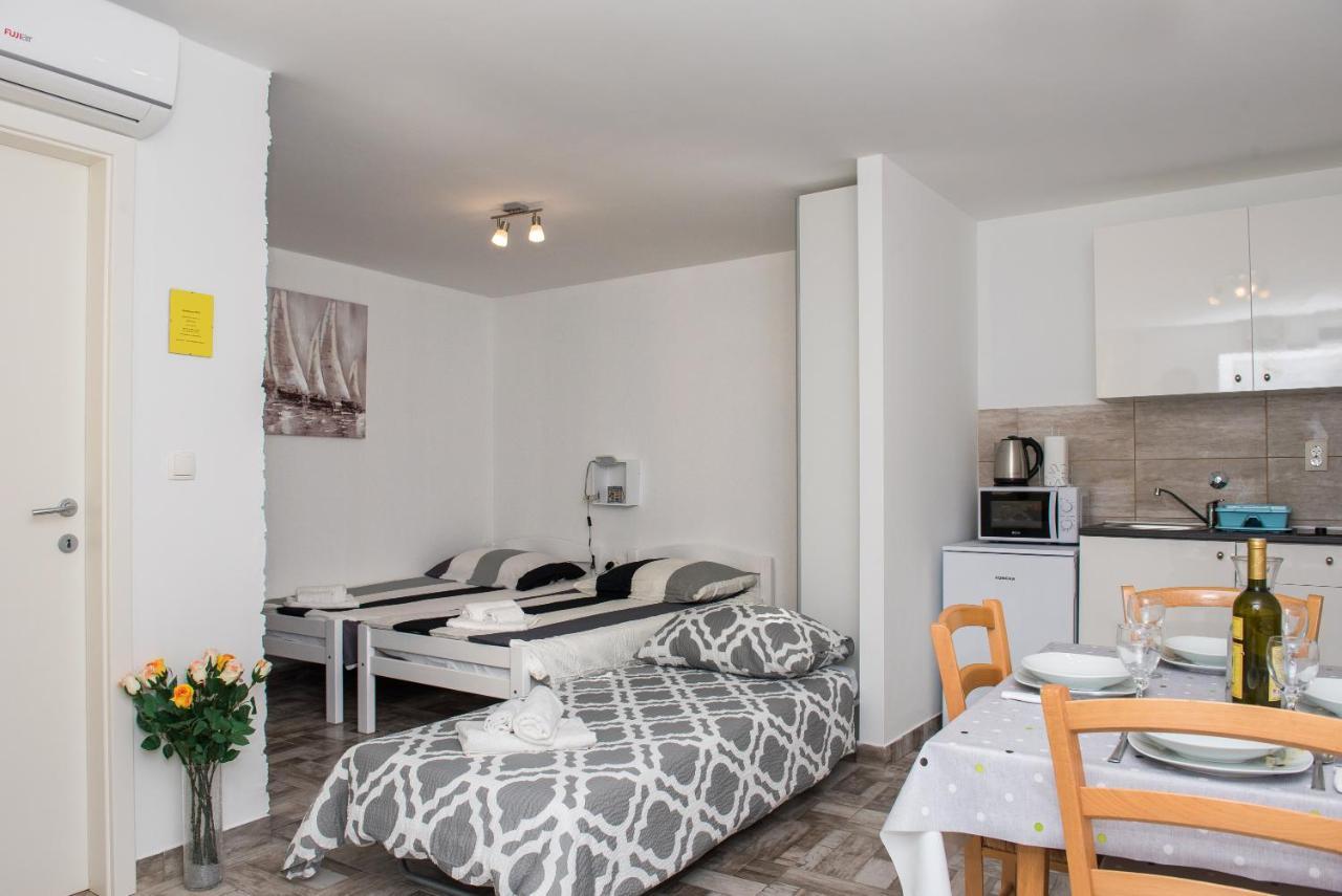 Studio Apartment Bilic Šibenik Buitenkant foto